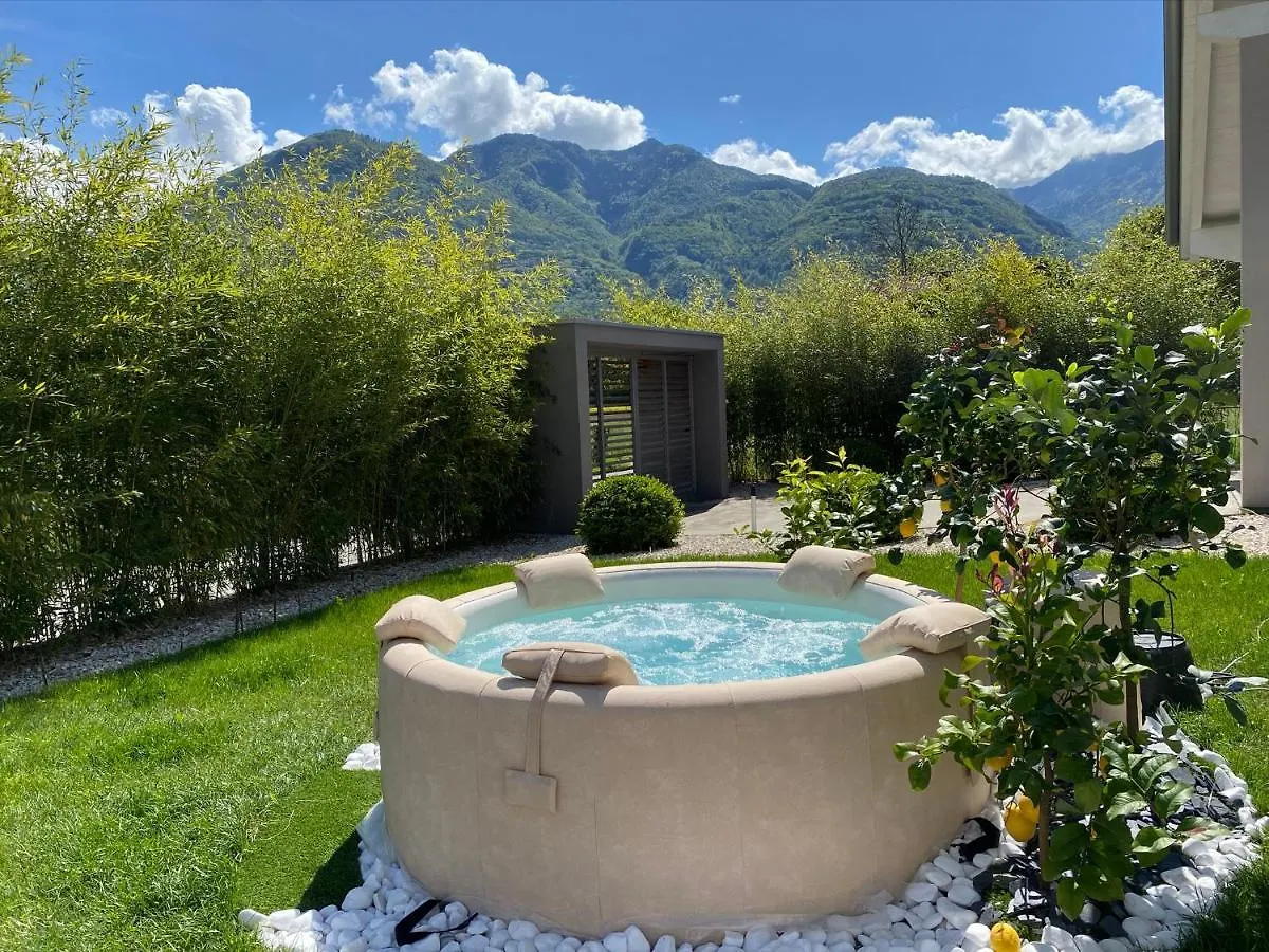 Bed & Breakfast Art B&B Design Costa Volpino