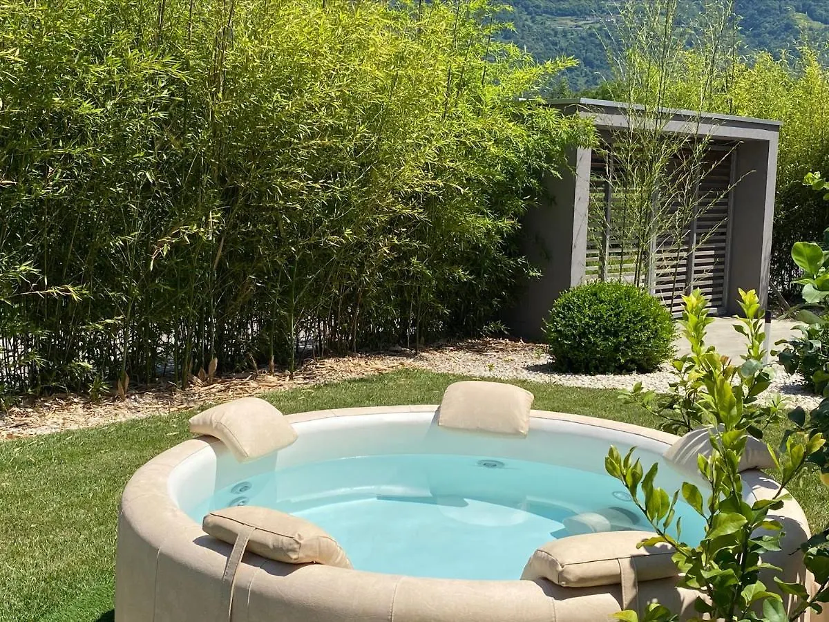 *** Bed & Breakfast Art B&B Design Costa Volpino Italy