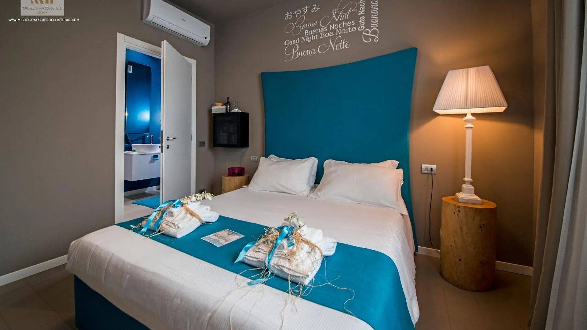 Bed & Breakfast Art B&B Design Costa Volpino