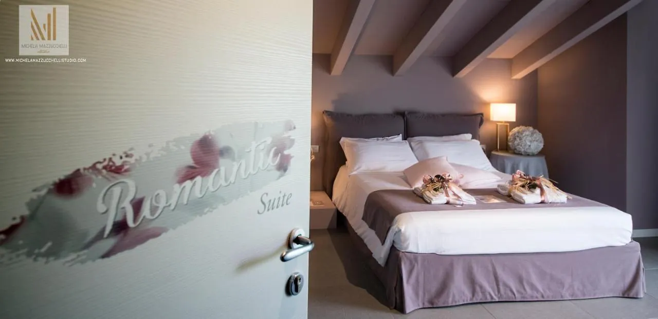 Art B&B Design Costa Volpino Bed & Breakfast
