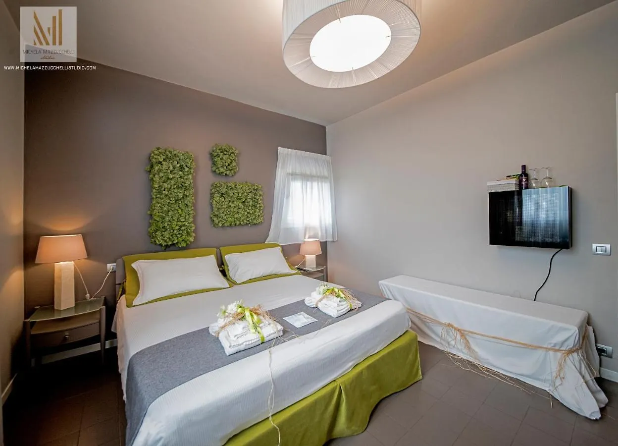Art B&B Design Costa Volpino 3*,  Italy