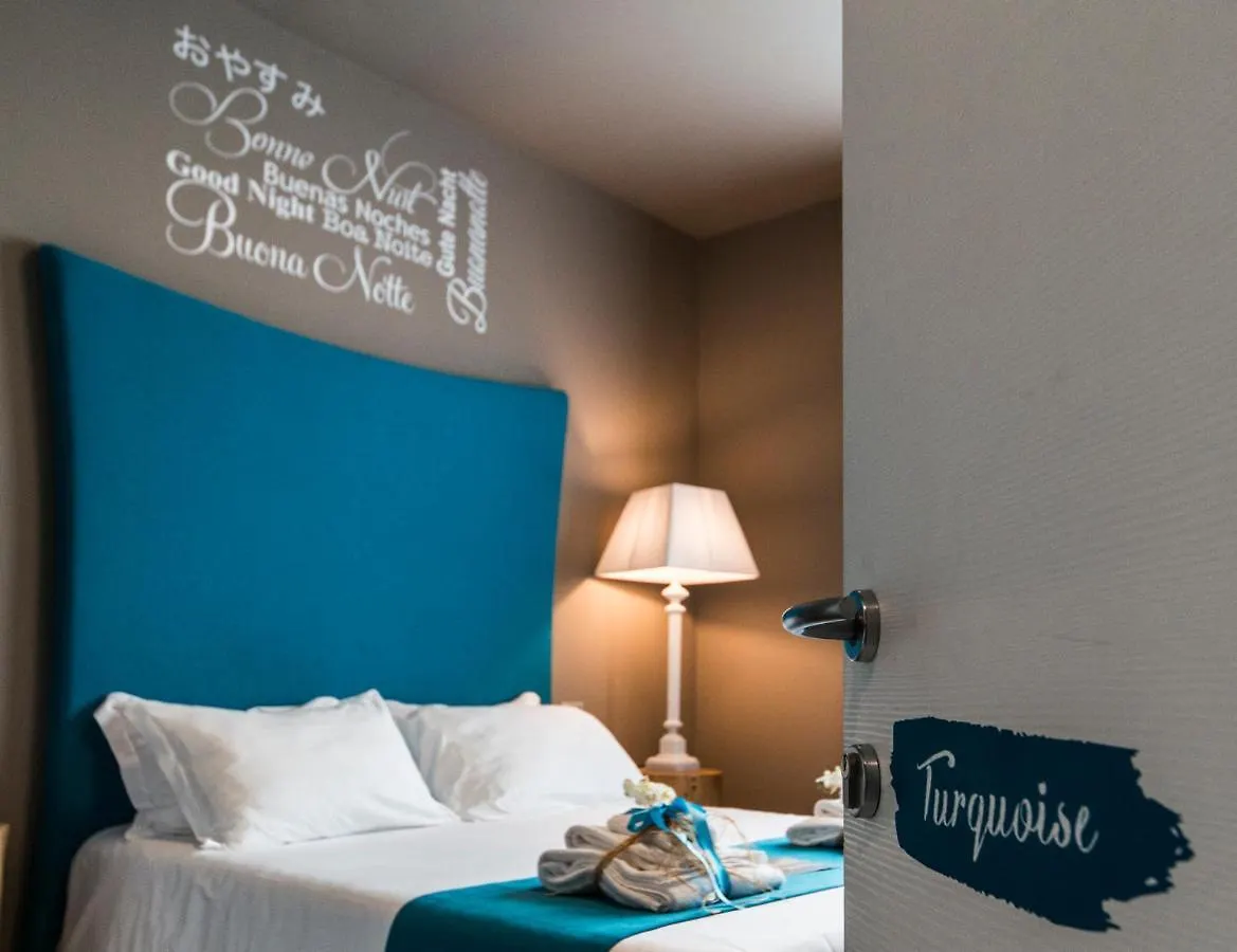 Art B&B Design Costa Volpino Bed & Breakfast