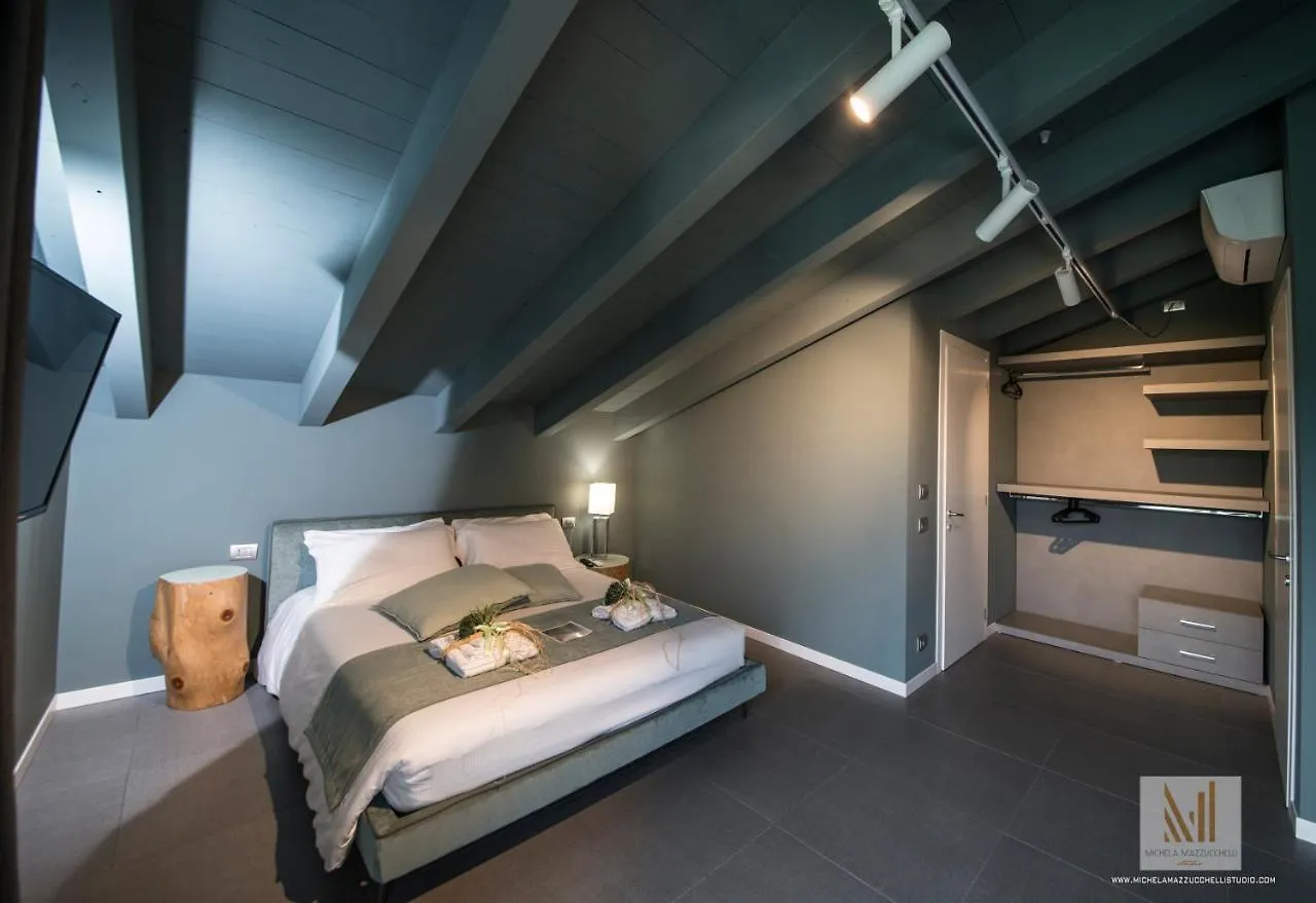 *** Bed & Breakfast Art B&B Design Costa Volpino Italy